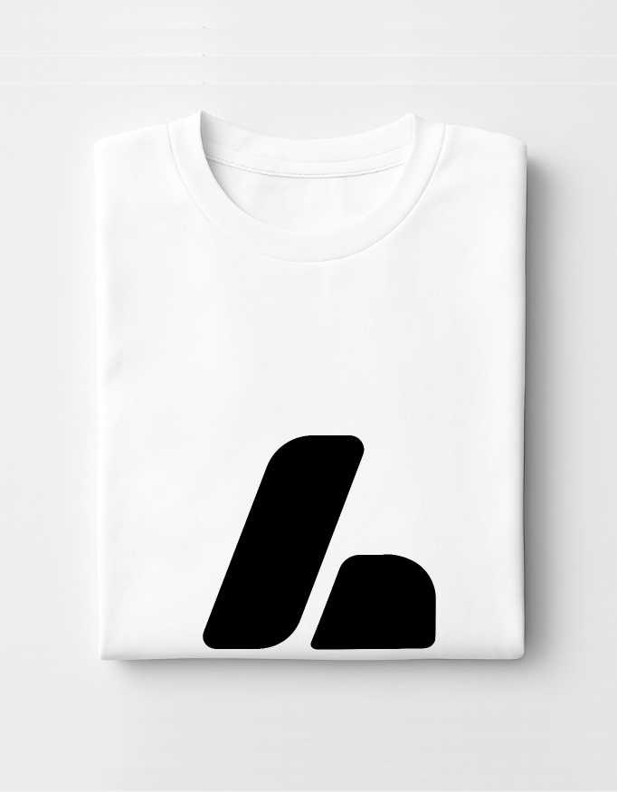 Lenor Minimal Black L Logo T-Shirt
