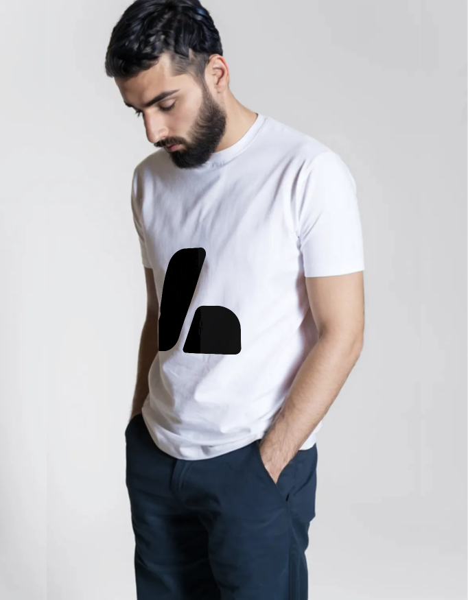 Lenor Minimal Black L Logo T-Shirt