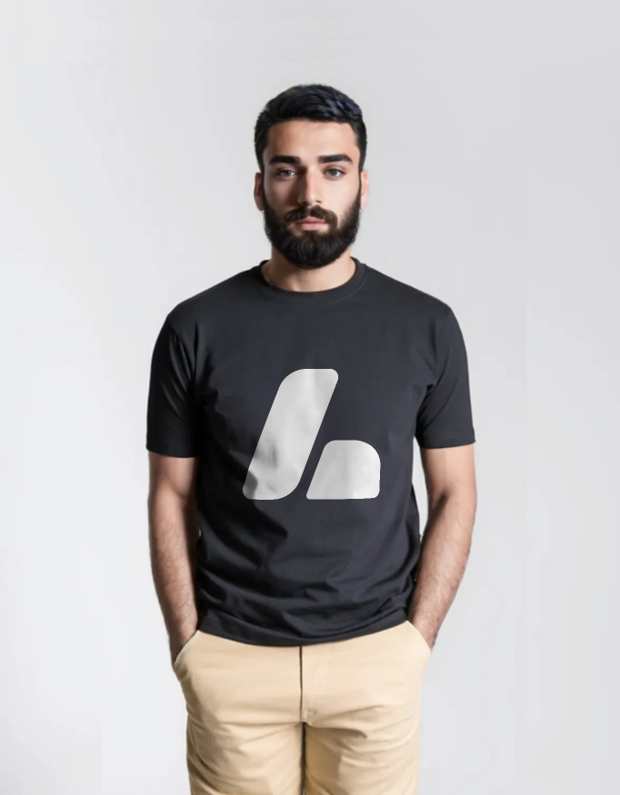 Lenor Minimal White L Logo T-Shirt